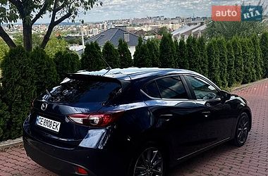 Хетчбек Mazda 3 2018 в Чернівцях