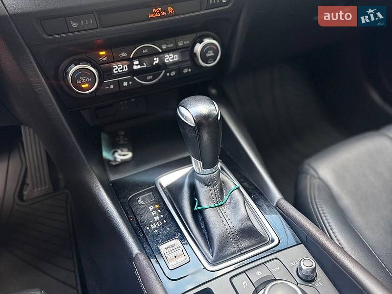Хетчбек Mazda 3 2018 в Чернівцях