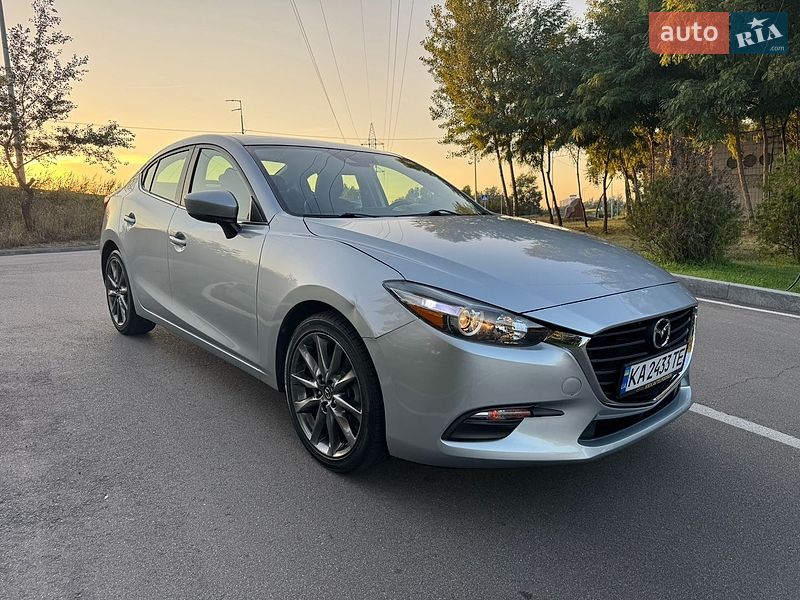 Седан Mazda 3 2018 в Києві