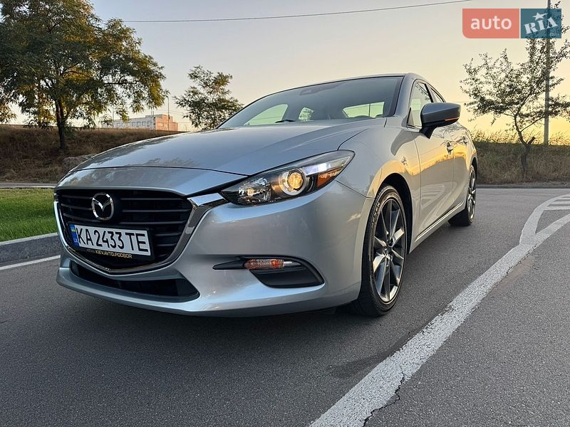 Седан Mazda 3 2018 в Києві