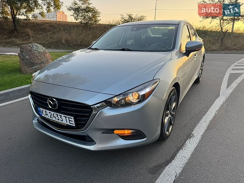 Седан Mazda 3 2018 в Києві