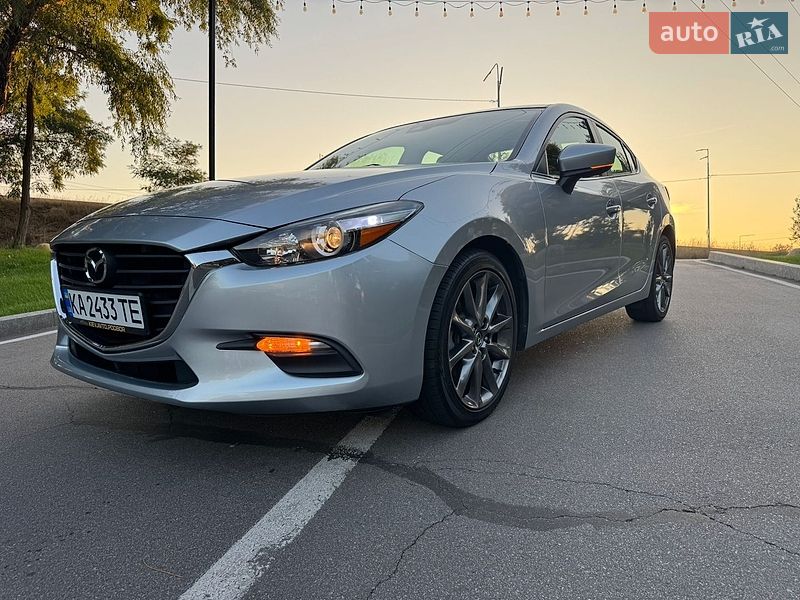 Седан Mazda 3 2018 в Києві