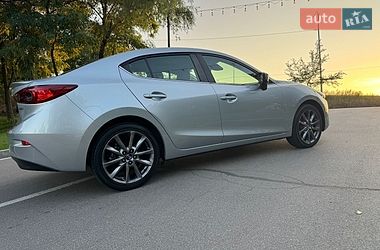Седан Mazda 3 2018 в Києві