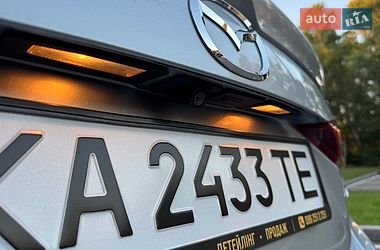 Седан Mazda 3 2018 в Києві