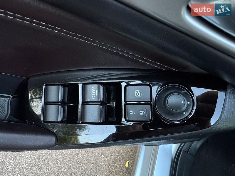 Седан Mazda 3 2018 в Києві