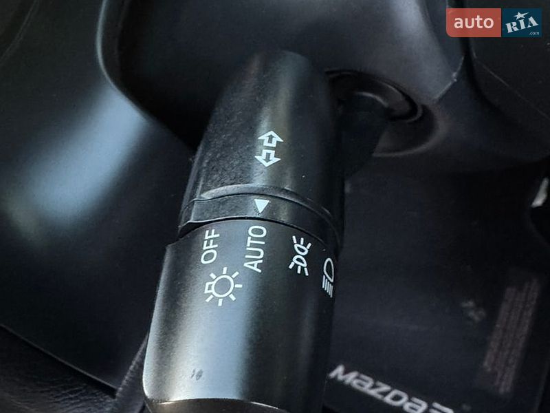 Седан Mazda 3 2018 в Києві