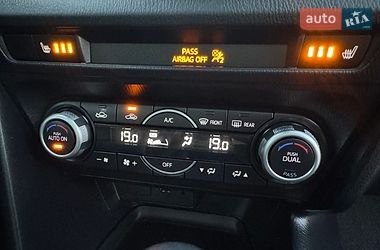 Седан Mazda 3 2018 в Києві