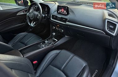 Седан Mazda 3 2018 в Києві