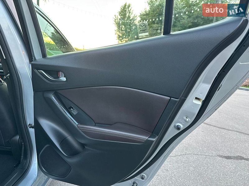 Седан Mazda 3 2018 в Києві