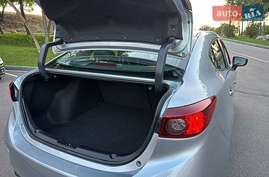 Седан Mazda 3 2018 в Києві