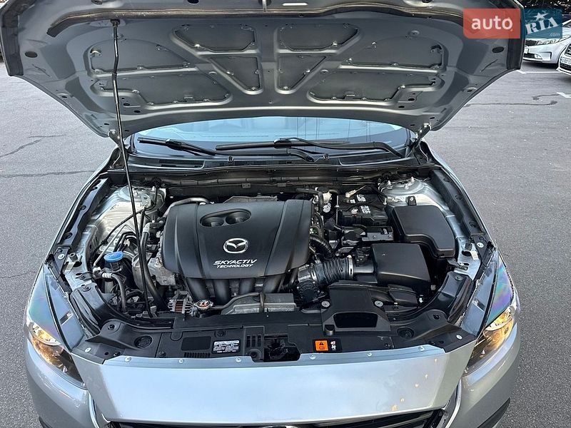 Седан Mazda 3 2018 в Києві