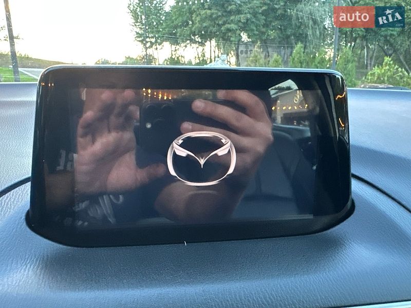 Седан Mazda 3 2018 в Києві