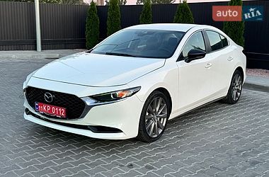 Mazda 3  2021