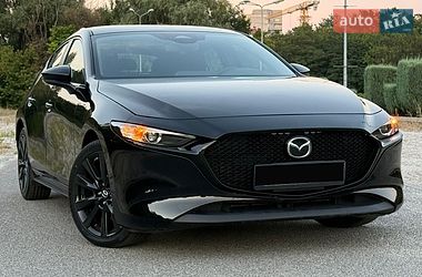 Mazda 3  2025