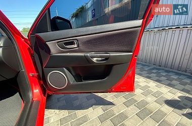 Седан Mazda 3 2006 в Запорожье