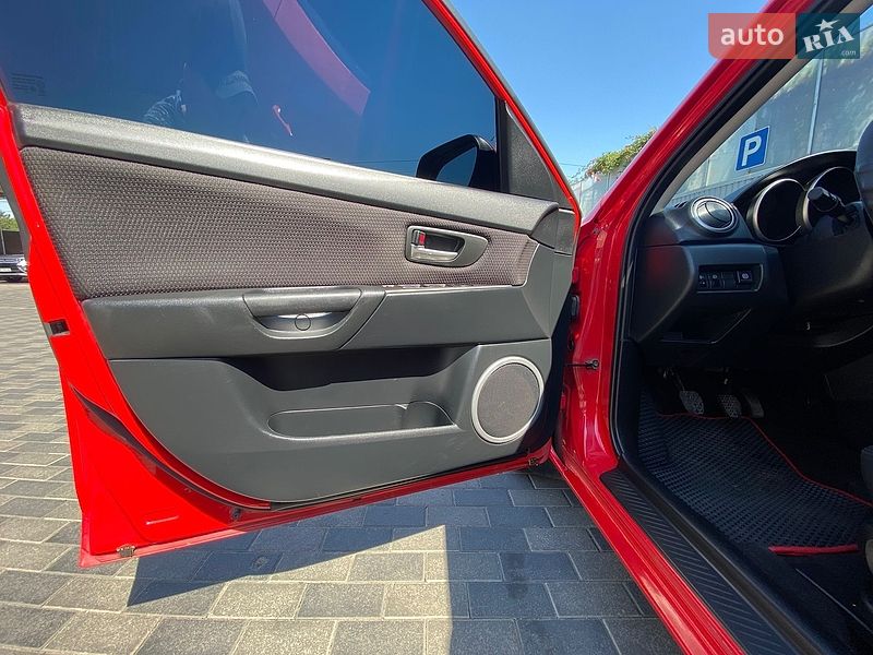 Седан Mazda 3 2006 в Запорожье