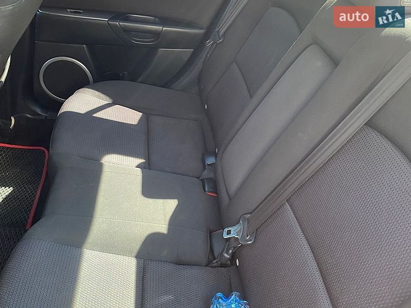 Седан Mazda 3 2006 в Запорожье