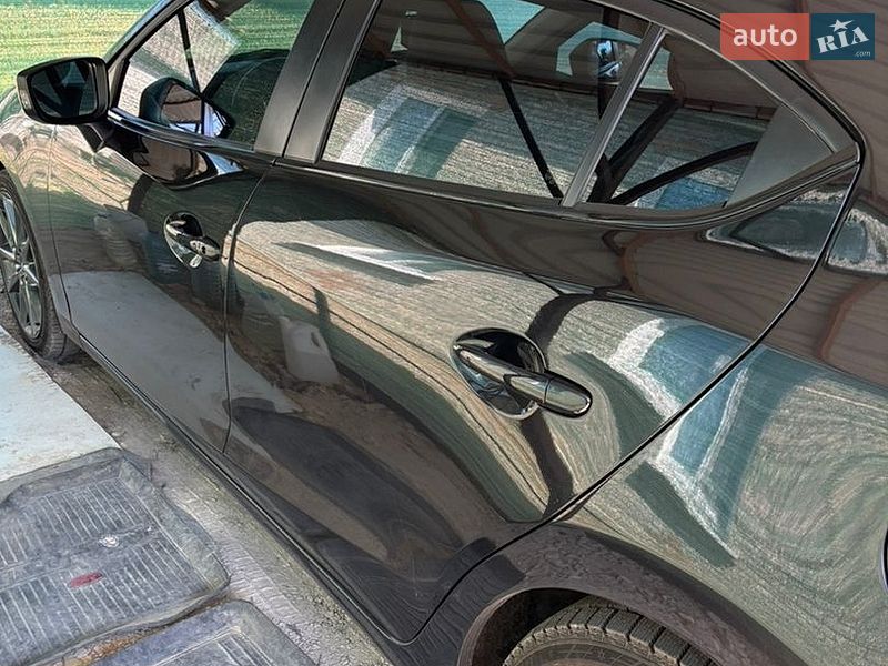 Седан Mazda 3 2013 в Харькове