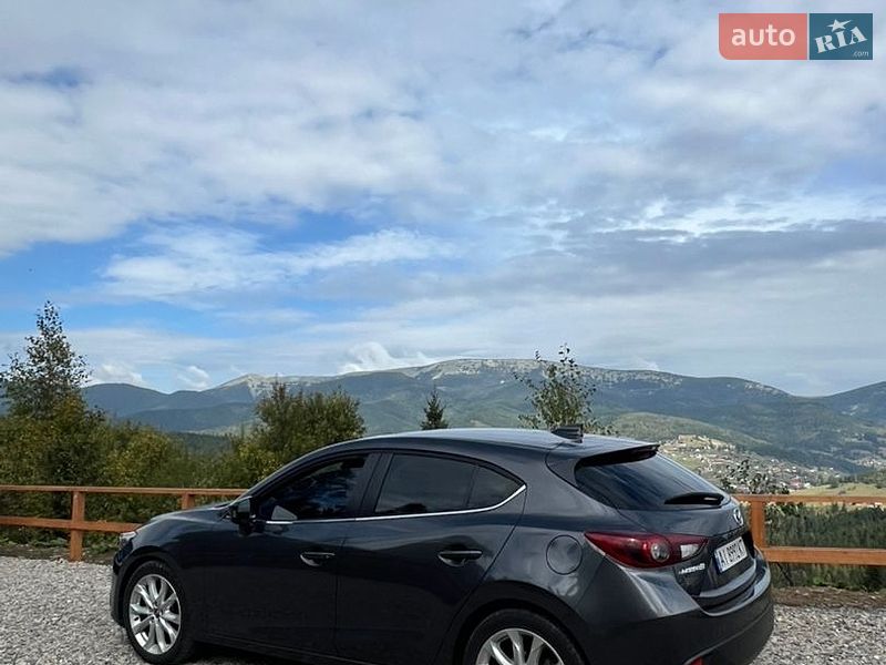 Mazda 3 2016
