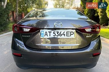 Седан Mazda 3 2015 в Киеве