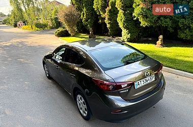 Седан Mazda 3 2015 в Киеве