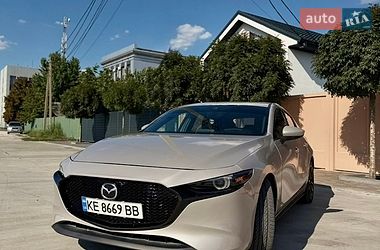 Mazda 3  2022
