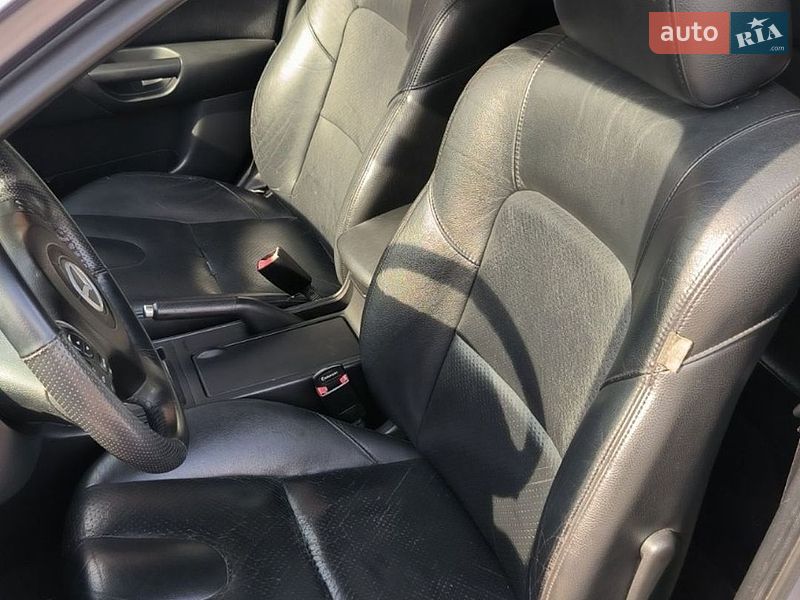 Хэтчбек Mazda 3 2004 в Ужгороде