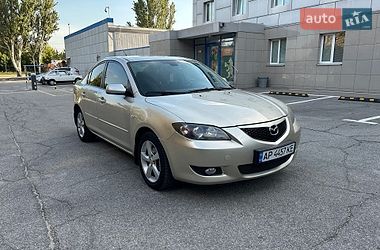 Mazda 3  2004