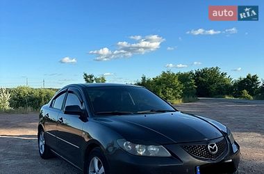 Mazda 3  2004