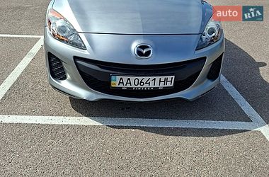 Mazda 3  2012
