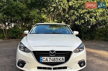 Mazda 3  2016