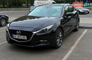 Mazda 3  2018