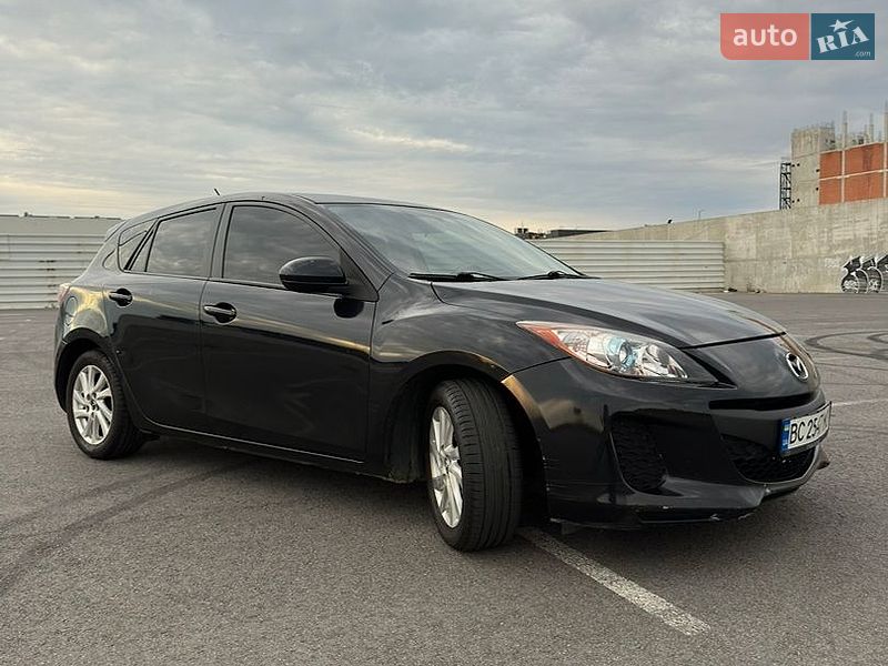 Хэтчбек Mazda 3 2013 в Львове