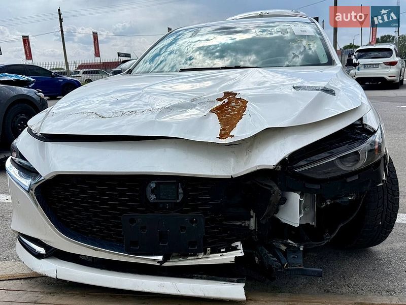Седан Mazda 3 2020 в Киеве