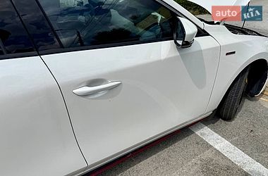 Седан Mazda 3 2020 в Киеве