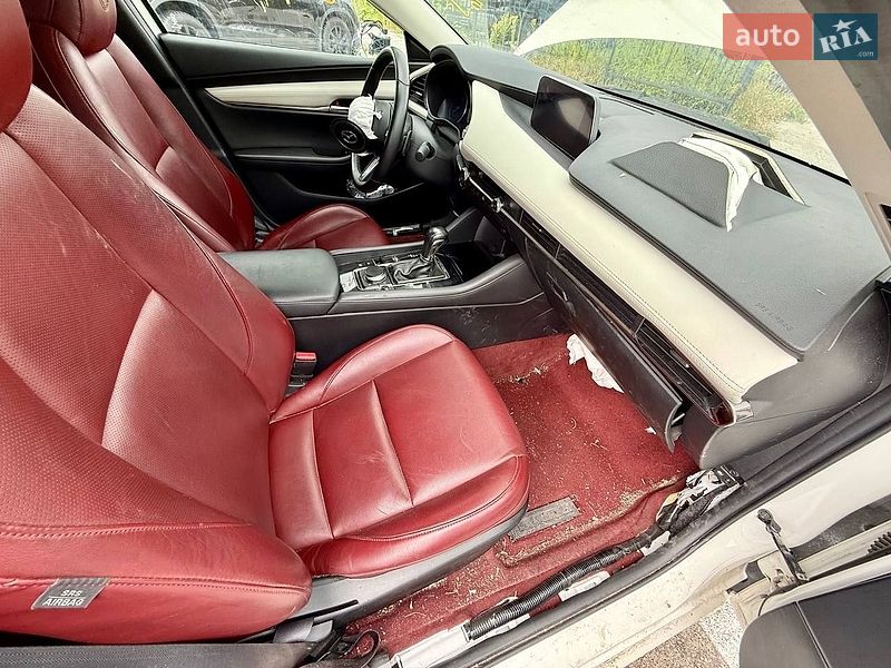 Седан Mazda 3 2020 в Киеве