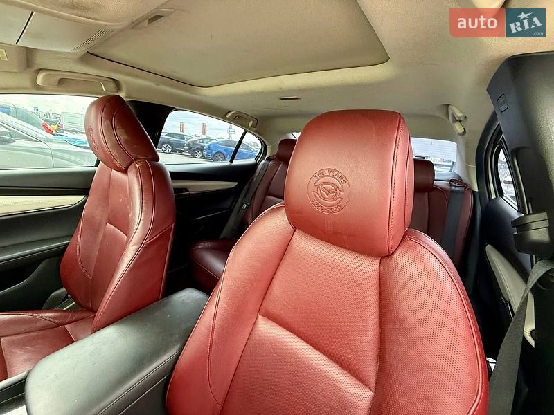 Седан Mazda 3 2020 в Киеве