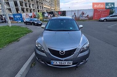Mazda 3  2005