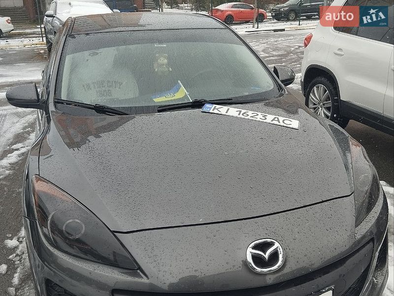 Седан Mazda 3 2012 в Киеве