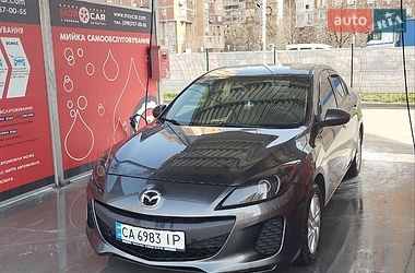 Седан Mazda 3 2012 в Киеве