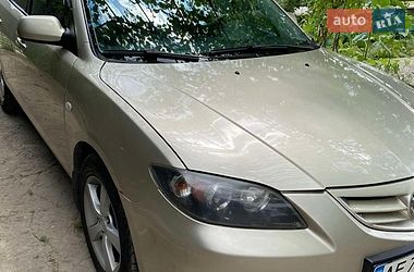Mazda 3  2004