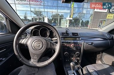 Седан Mazda 3 2005 в Полтаве