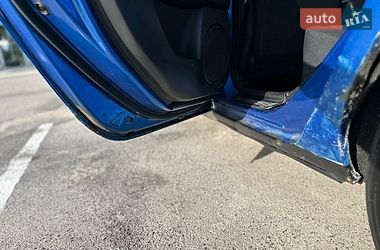 Седан Mazda 3 2005 в Полтаве