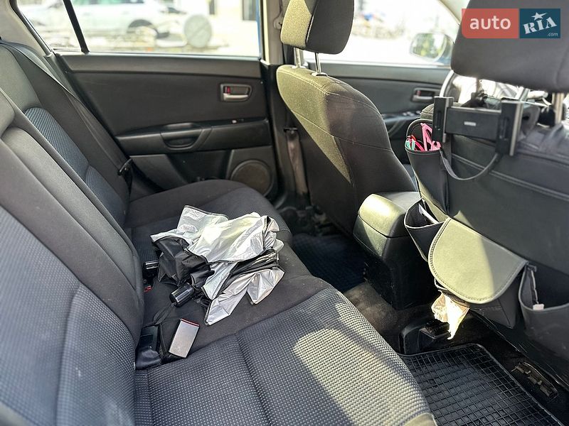 Седан Mazda 3 2005 в Полтаве