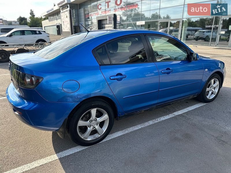 Седан Mazda 3 2005 в Полтаве