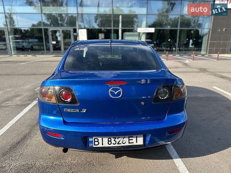 Седан Mazda 3 2005 в Полтаве