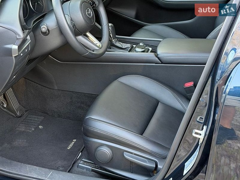 Седан Mazda 3 2024 в Киеве фото 12 Седан Mazda 3 2024 в Киеве