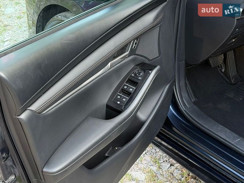Седан Mazda 3 2024 в Киеве фото 13 Седан Mazda 3 2024 в Киеве
