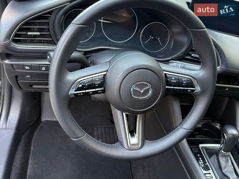 Седан Mazda 3 2024 в Киеве фото 25 Седан Mazda 3 2024 в Киеве
