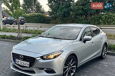 Седан Mazda 3 2018 в Виннице